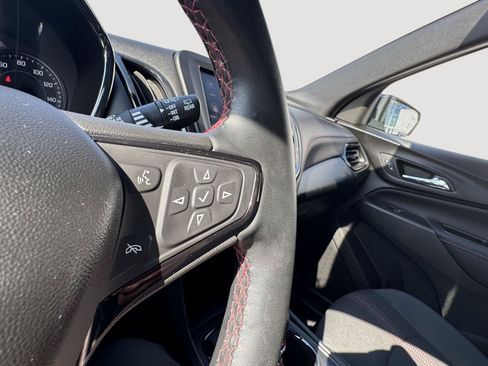 Used 2023 Chevrolet Equinox RS AWD/4WD image 15