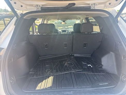 Certified 2023 Chevrolet Equinox LT FWD image 25