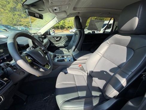New 2025 Lincoln Aviator 2WD w/ Jet Appearance Package image 12