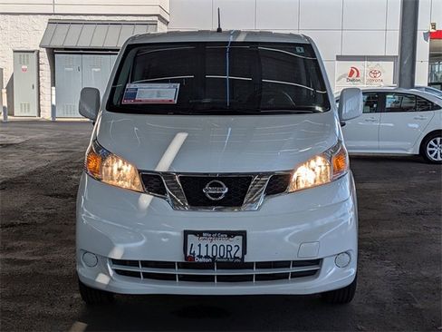 Used 2019 Nissan NV200 SV image 2