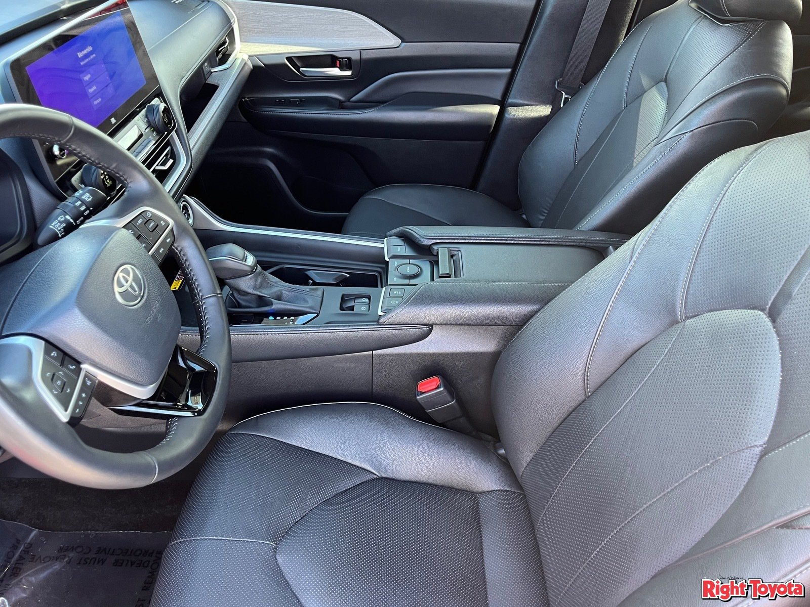Certified 2024 Toyota Grand Highlander FWD image 19