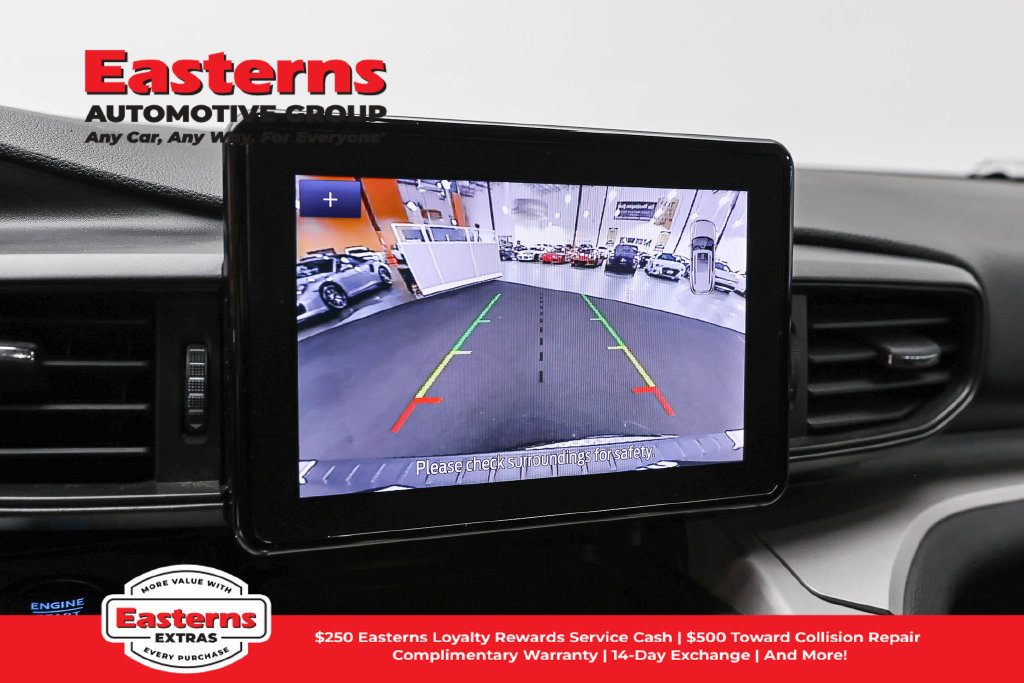 Used 2023 Ford Explorer XLT AWD/4WD image 20