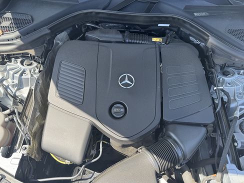 Used 2026 Mercedes-Benz GLC 300 4MATIC image 36