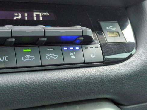 Used 2022 Toyota Tundra Limited RWD image 22