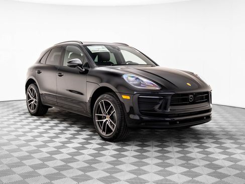 New 2026 Porsche Macan image 6