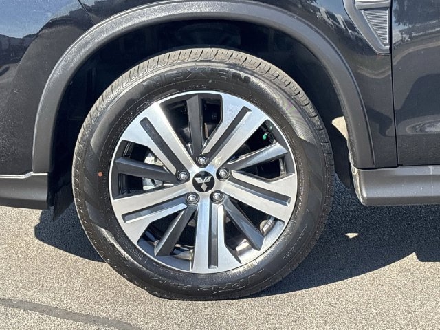 Used 2025 Mitsubishi Outlander Sport ES AWD/4WD image 18
