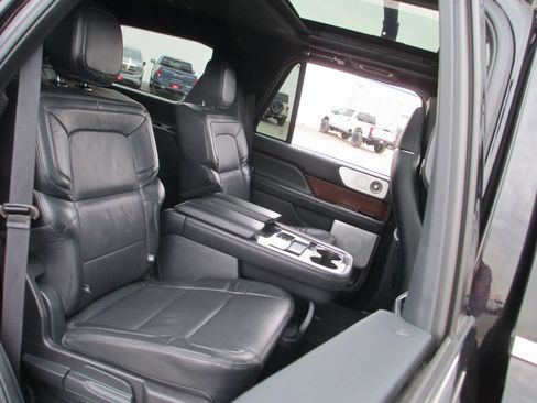 Used 2023 Lincoln Navigator Reserve w/ Equipment Group 201A image 25