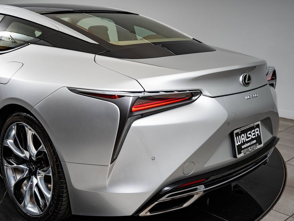 Used 2018 Lexus LC 500 Coupe w/ Touring Package RWD image 18