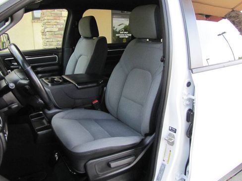 Used 2023 RAM 1500 Big Horn AWD/4WD image 14