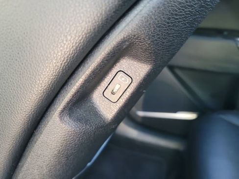 Used 2025 Kia Sportage X-Line w/ Premium Package image 16