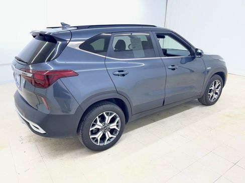 Used 2023 Kia Seltos EX image 5