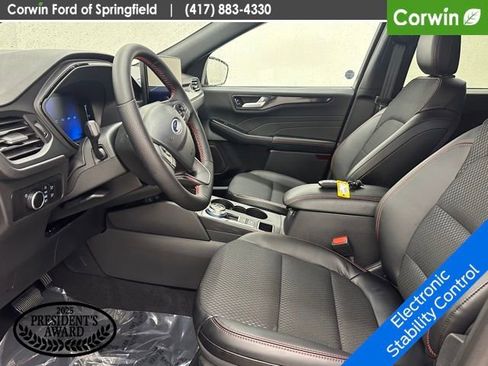 New 2026 Ford Escape ST-Line w/ Tech Pack #1 FWD image 32