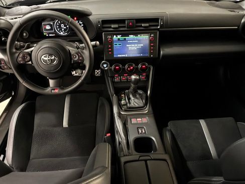 Used 2024 Toyota GR86 Premium RWD image 11