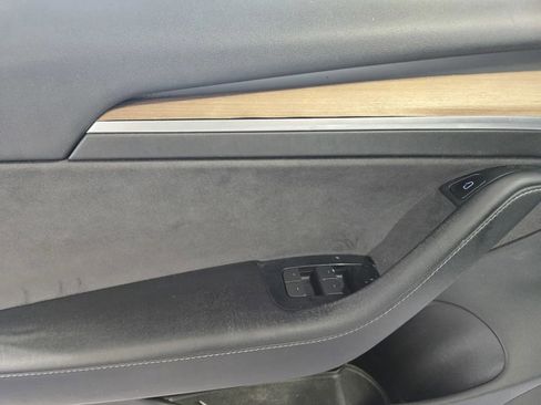Used 2022 Tesla Model 3 Standard Range RWD image 13