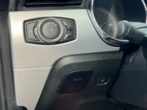 Used 2017 Ford Mustang Premium image 24