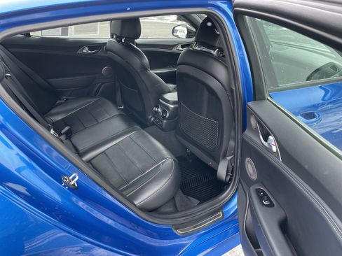 Used 2020 Kia Stinger GT2 image 31