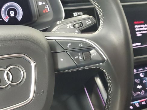 Used 2021 Audi Q8 Premium Plus image 14