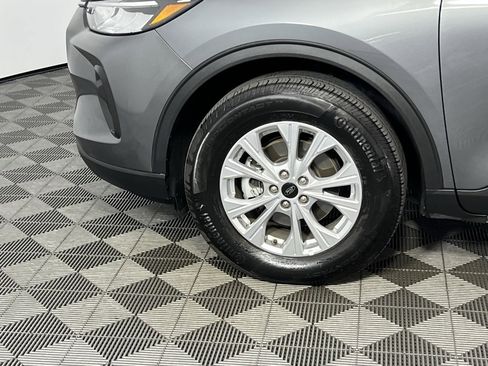 Used 2025 Ford Escape Active image 10
