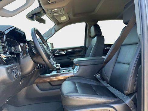 Used 2024 Chevrolet Silverado 1500 LT Trail Boss w/ LT Trail Boss Premium Package image 20