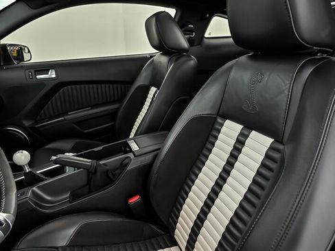 Used 2011 Ford Mustang Shelby GT500 w/ SVT Performance Pkg RWD image 16