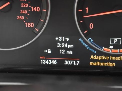 Used 2013 BMW 528i xDrive Sedan image 28