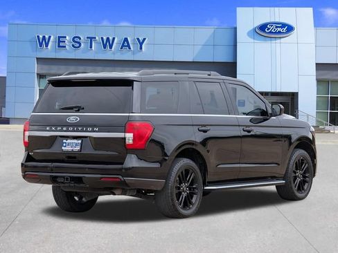 Used 2022 Ford Expedition XLT RWD image 3