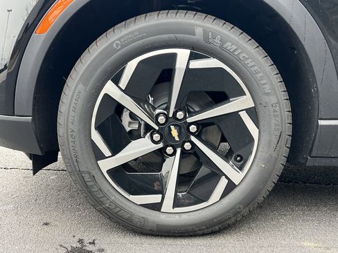 New 2026 Chevrolet Equinox EV LT AWD/4WD image 38
