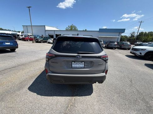 Used 2026 Subaru Forester Touring AWD/4WD image 7