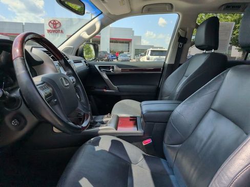 Used 2018 Lexus GX 460 Premium w/ Premium Package AWD/4WD image 15