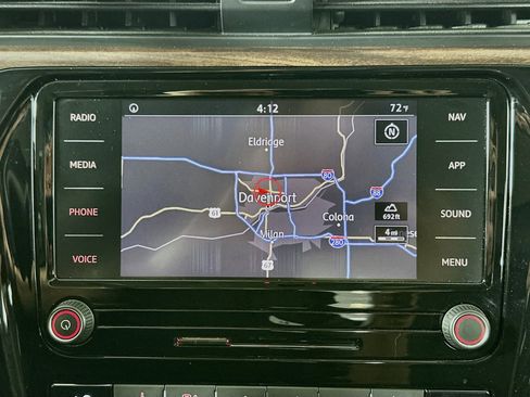Used 2020 Volkswagen Passat 2.0T SEL FWD image 13