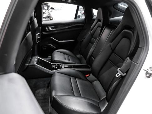Used 2018 Porsche Panamera 4 w/ Premium Package Plus AWD/4WD image 41