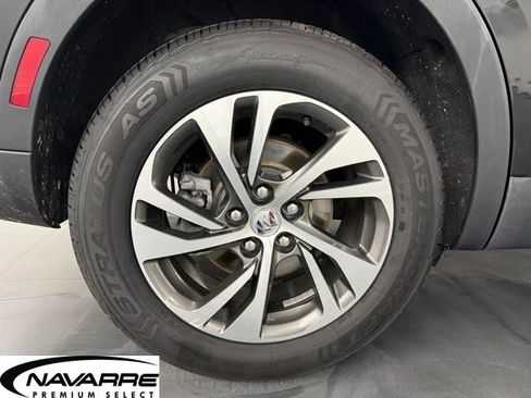 Used 2023 Buick Envision Essence image 10