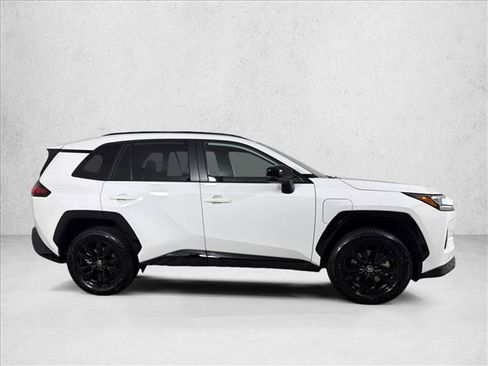 Used 2026 Toyota RAV4 SE w/ Weather Package AWD/4WD image 2