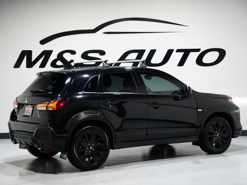Used 2025 Mitsubishi Outlander Sport AWD image 7
