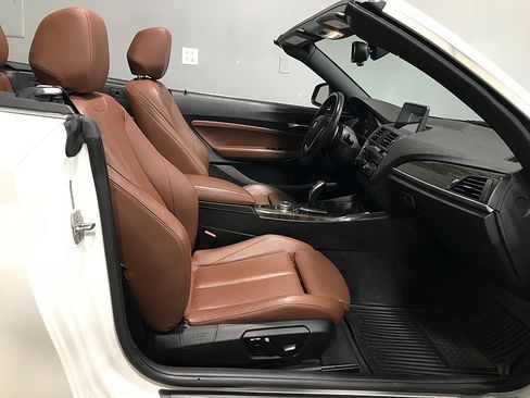 Used 2015 BMW 228i xDrive Convertible image 21