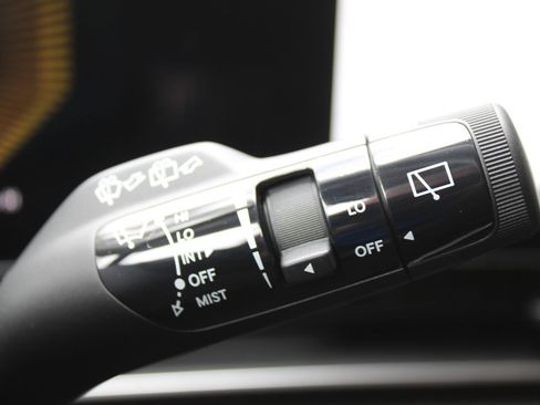 New 2026 Kia Carnival EX FWD image 36