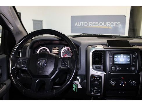 Used 2016 RAM 1500 Big Horn image 31