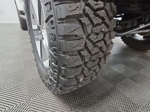 Used 2021 Jeep Wrangler Unlimited Sahara image 45