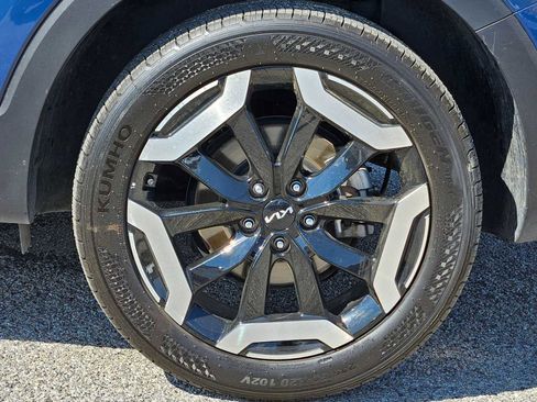 Used 2025 Kia Telluride S image 11