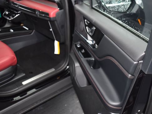 New 2025 Lincoln Corsair Grand Touring image 15