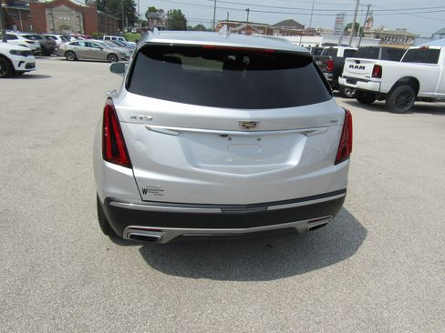 Used 2020 Cadillac XT5 Premium Luxury AWD/4WD image 4