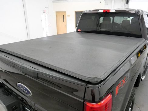 Used 2019 Ford F250 Lariat w/ Lariat Ultimate Package AWD/4WD image 41