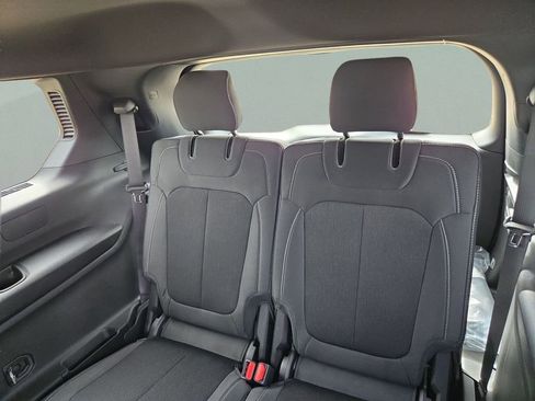 New 2025 Jeep Grand Cherokee L Laredo RWD image 17