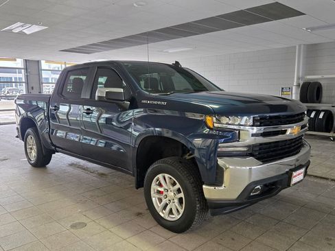 Used 2019 Chevrolet Silverado 1500 LT w/ All-Star Edition image 4