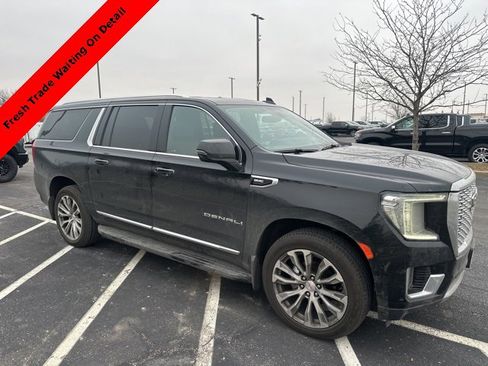 Used 2021 GMC Yukon XL Denali image 2