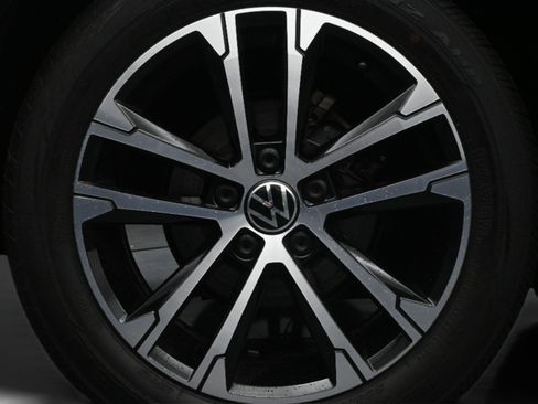 Used 2024 Volkswagen Jetta Sport FWD image 10