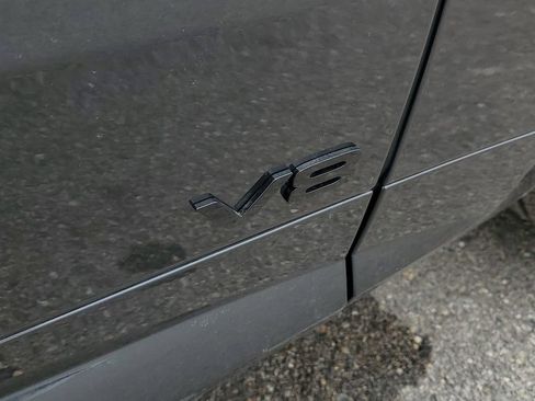 New 2026 Land Rover Range Rover Sport Dynamic SE AWD/4WD image 6
