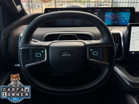 Used 2025 Ford Expedition Tremor AWD/4WD image 13
