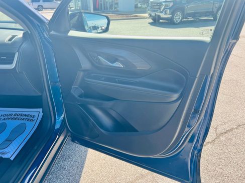 Used 2022 GMC Terrain SLE w/ Driver Convenience Package image 34