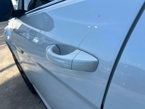 New 2026 Volkswagen Atlas Cross Sport SE image 26